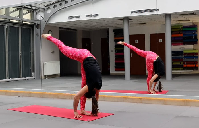yoga 19 course cover